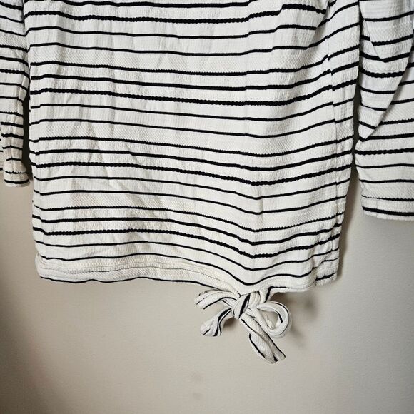 Talbots Top Crewneck Blouse Tie Front 3/4 Sleeve Striped White Black Texture - Picture 3 of 9